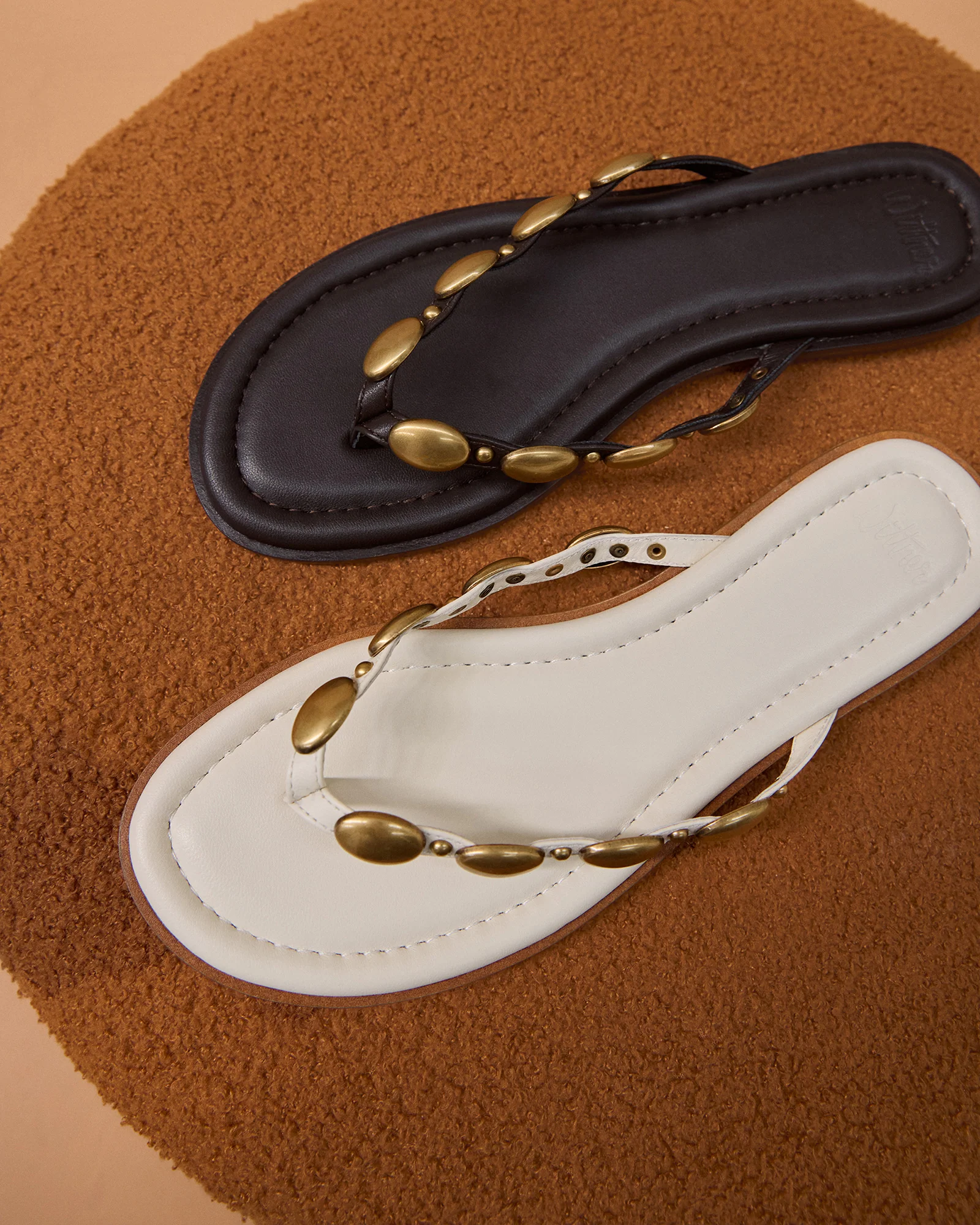 Ediva Vintage Ivory Leather Thong - Image 7