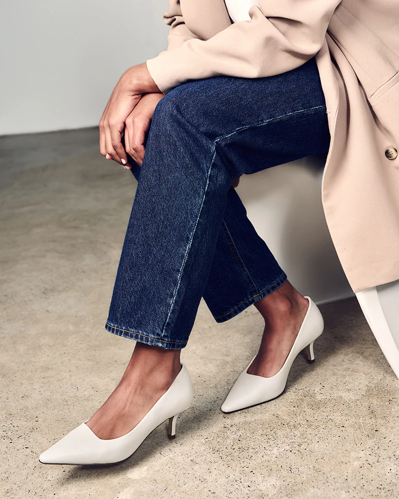 Maine Off White Leather Pump - Image 8