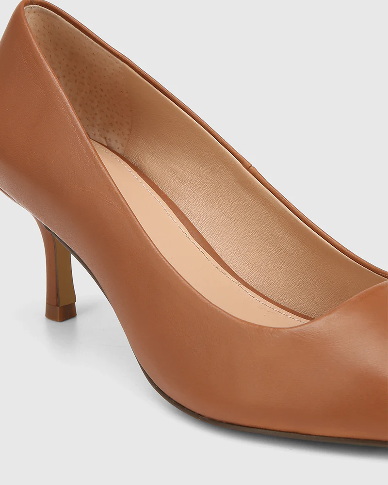 Maine Warm Cinnamon Leather Pump - Image 6